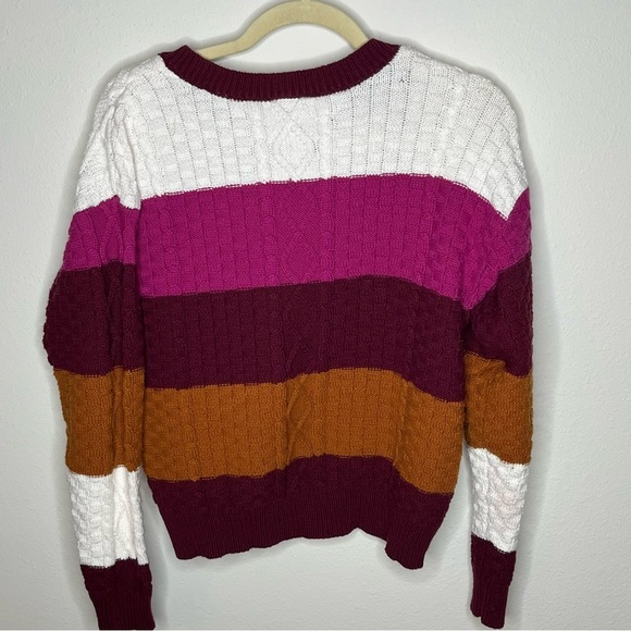 St. John’s Bay preppy, cable, and pattern knit color block sweater. Size Med - Picture 3 of 4